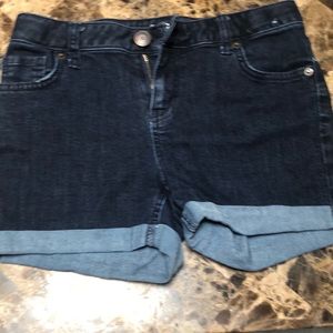 I am selling sorts for girls up to 10 and 12